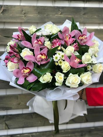 Букет цветов из: Розы и Хризантемы в Череповце