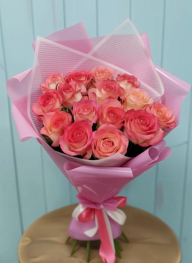 Букет 15 Розовых роз Равель в Череповце