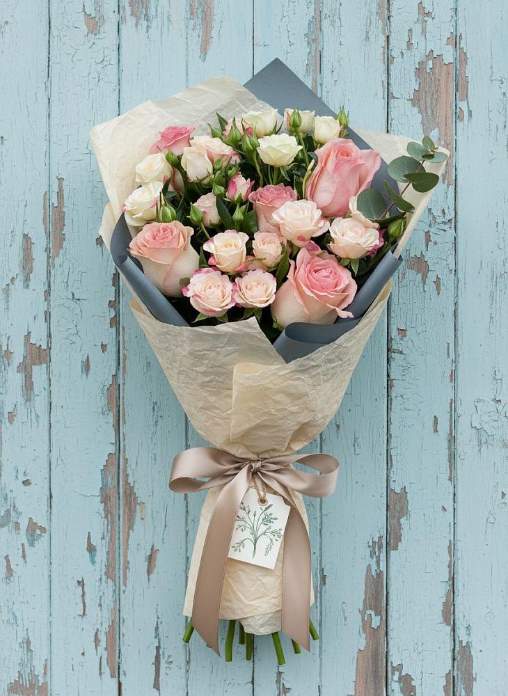 Букет цветов из: Розы в Череповце