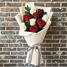 Букет цветов из:  Розы в Череповце