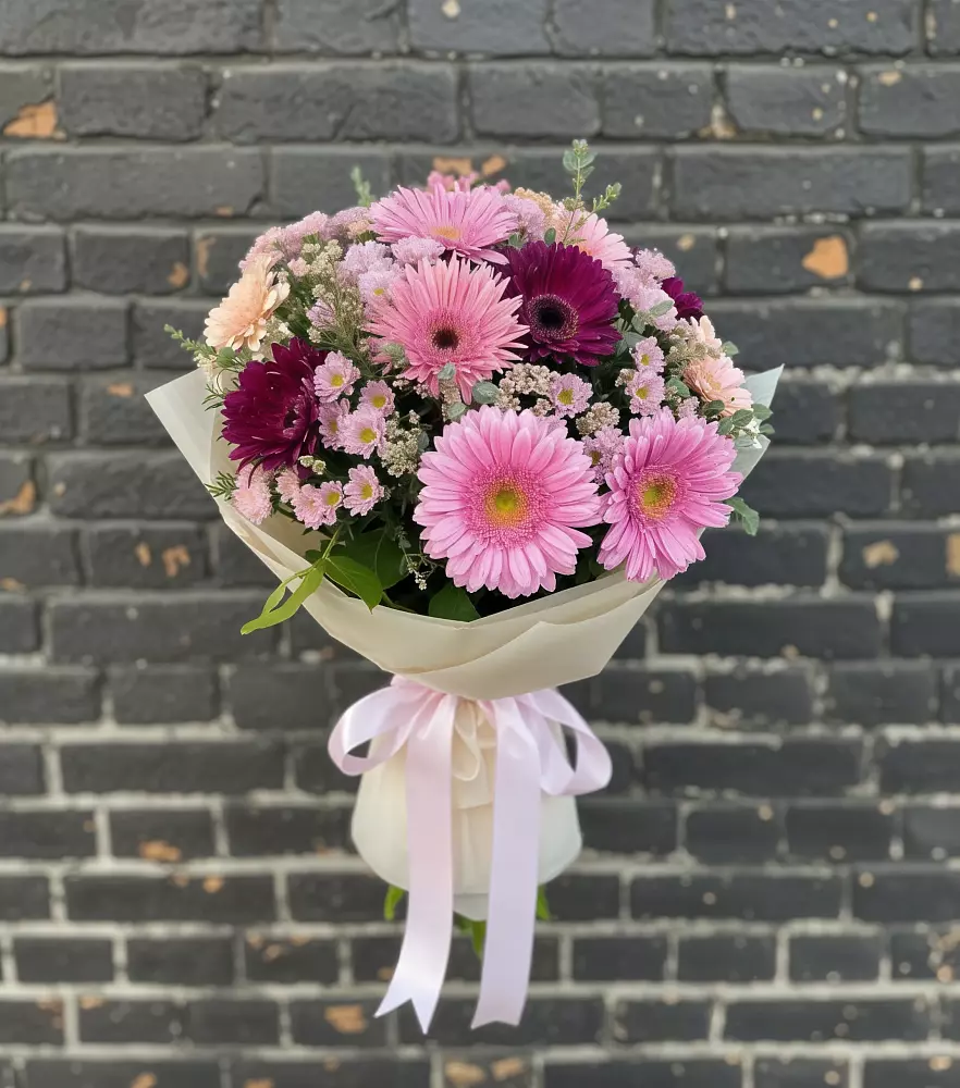 Букет цветов из: Герберы и Хризантемы в Череповце