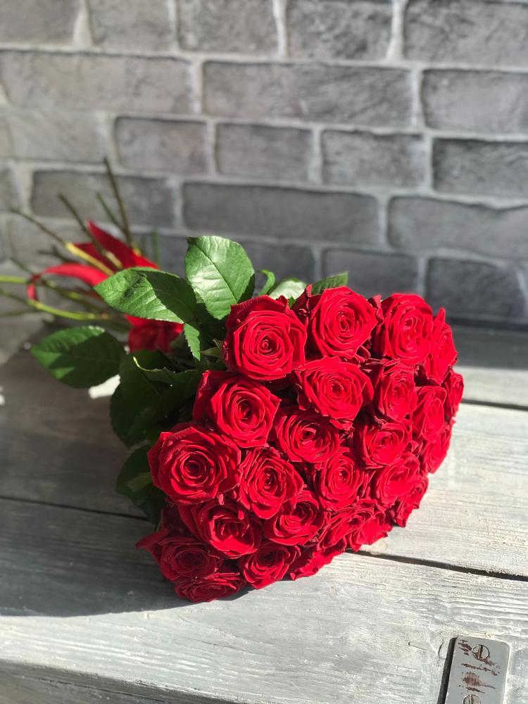 Букет Красные розы Фридом в Череповце