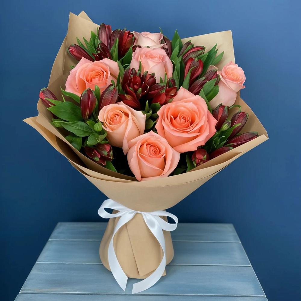 Букет цветов из: Розы и Альстромерии в Череповце