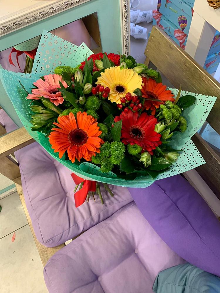 Букет цветов из: Герберы, Хризантемы и Альстромерии в Череповце