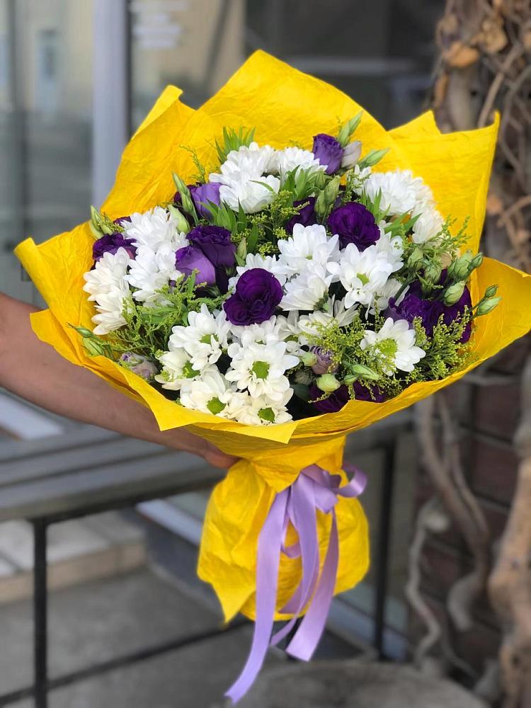 Букет цветов из: Ирисы, Хризантемы и Ромашки в Череповце