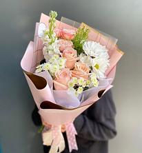 Букет цветов из:  Хризантемы и Розы в Череповце