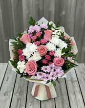 Букет цветов из:  Альстромерии, Гвоздики, Розы и Хризантемы в Череповце