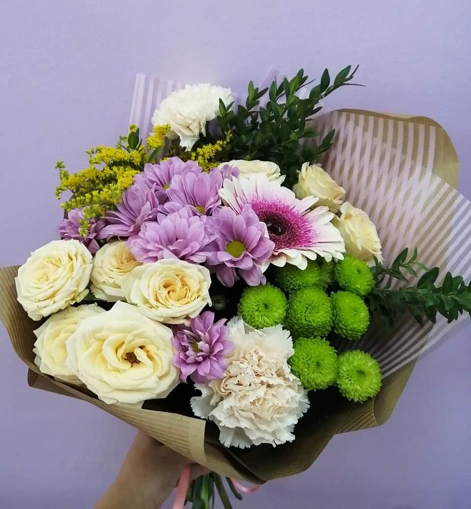 Букет цветов из: Хризантемы, Розы, Гвоздики и Герберы в Череповце