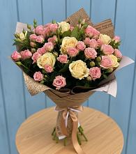 Букет цветов из:  Розы в Череповце