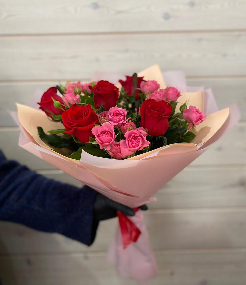 Букет цветов из: Розы в Череповце