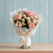 Букет цветов из:  Розы в Череповце