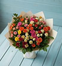 Букет Микс из разноцветных кустовых роз в Череповце