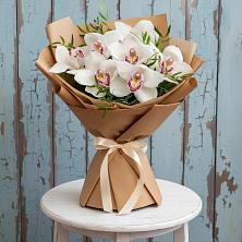 Букет цветов из:  Орхидеи и Розы в Череповце